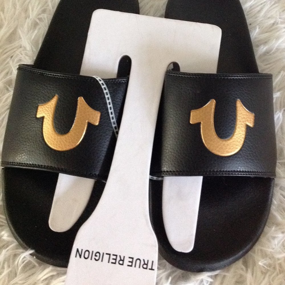 True Religion Dezi Slides - Picture 5 of 7